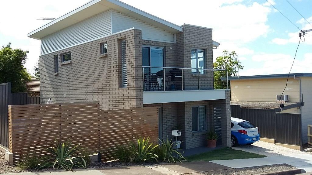 New 2 storey house at Pt Noarlunga on a small block by Grant Lucas Architect